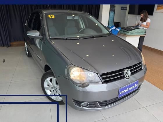 VOLKSWAGEN POLO SEDAN 1.6 MI COMFORTLINE 8V FLEX 4P MANUAL